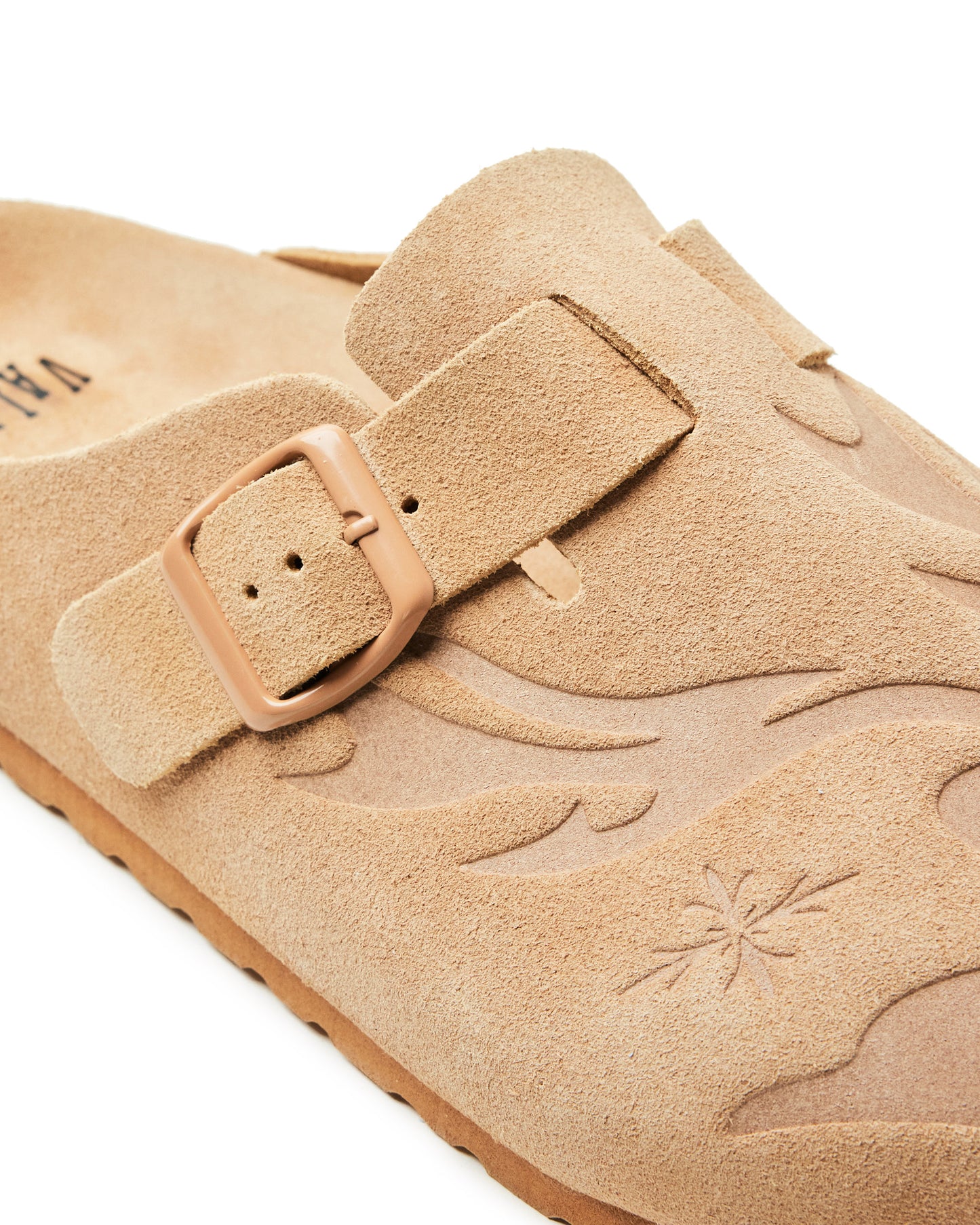 TOBACCO CLOGS
