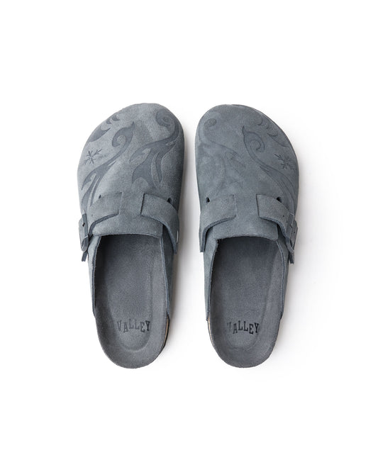 WOLF CLOG
